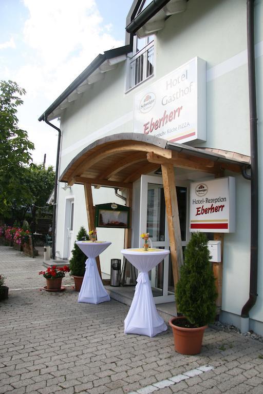 Hotel-Gasthof Eberherr Forstinning Eksteriør bilde