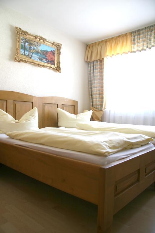 Hotel-Gasthof Eberherr Forstinning Rom bilde