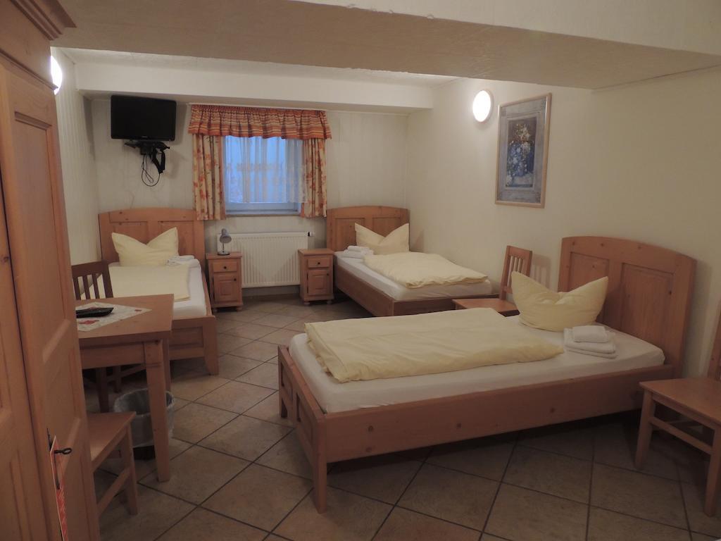Hotel-Gasthof Eberherr Forstinning Rom bilde